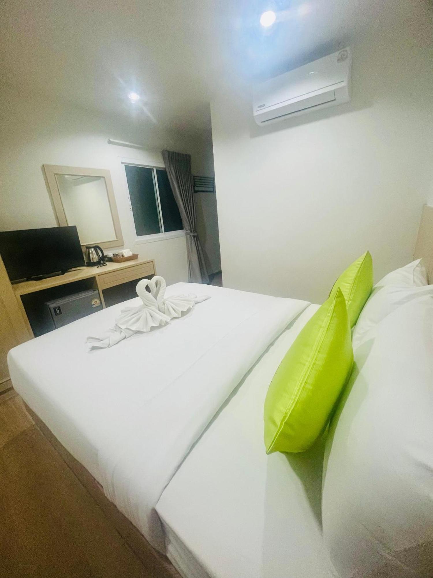 28 Boutique Hotel Patong Eksteriør billede