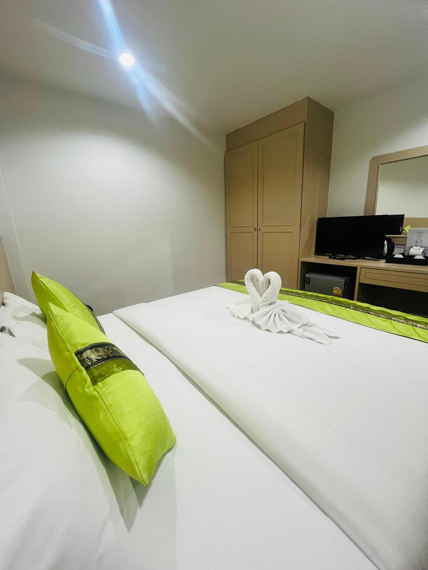 28 Boutique Hotel Patong Værelse billede