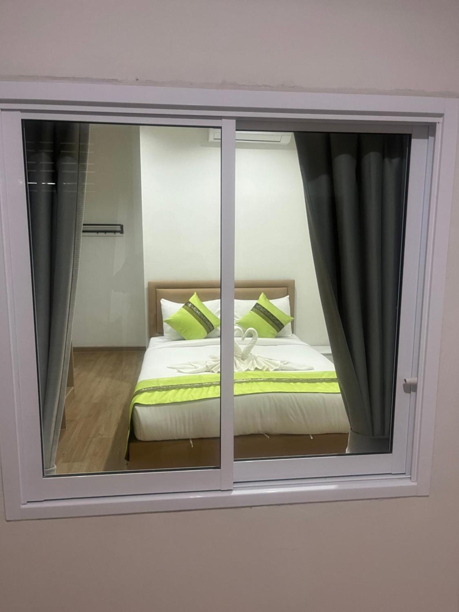 28 Boutique Hotel Patong Værelse billede