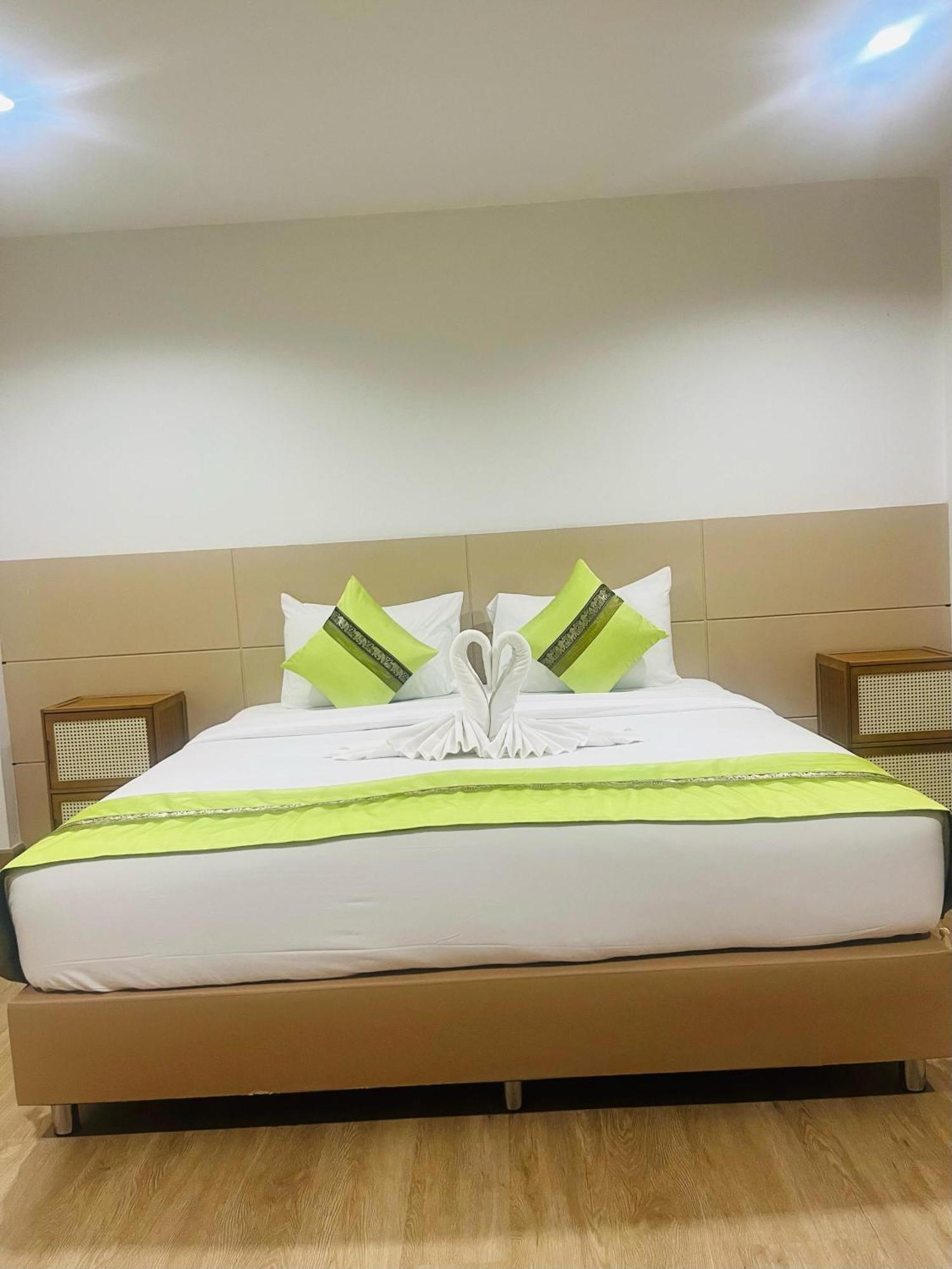 28 Boutique Hotel Patong Eksteriør billede