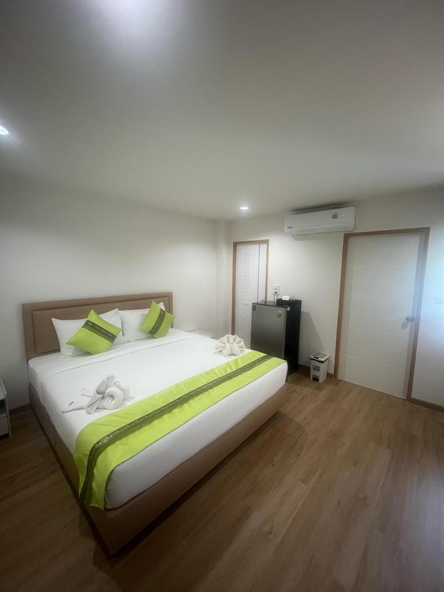 28 Boutique Hotel Patong Eksteriør billede